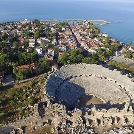 Gezellig Duplex Te Turkije * Side